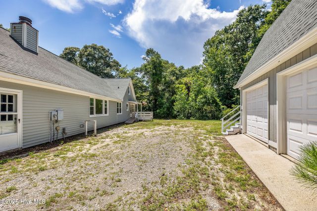 114 Country Place Road, Wilmington, NC 28409