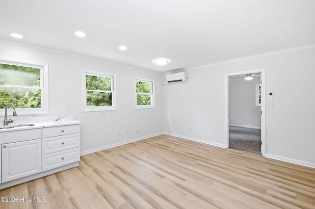 114 Country Place Road, Wilmington, NC 28409