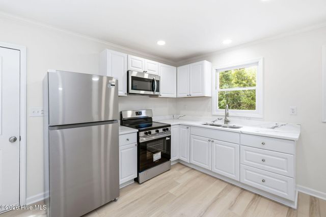 114 Country Place Road, Wilmington, NC 28409