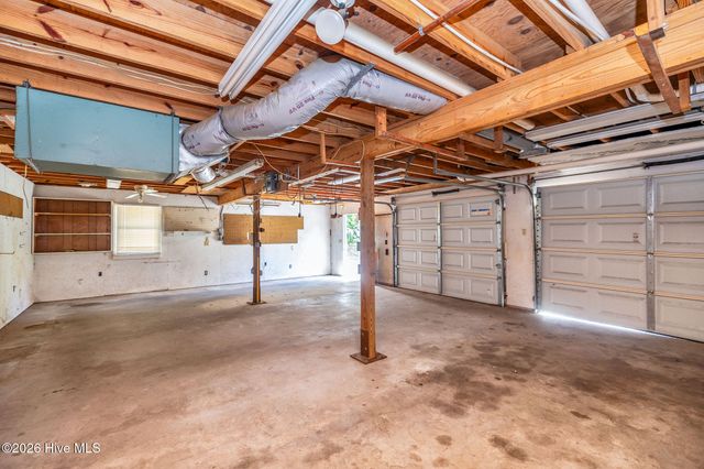 114 Country Place Road, Wilmington, NC 28409
