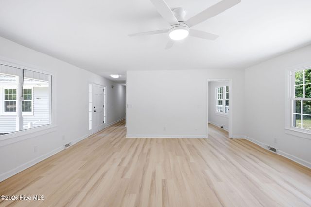 114 Country Place Road, Wilmington, NC 28409