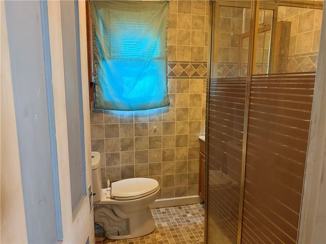 305 N Lafayette St, New Castle, PA 16102