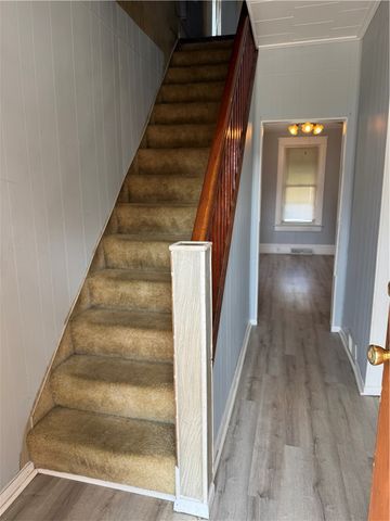 305 N Lafayette St, New Castle, PA 16102