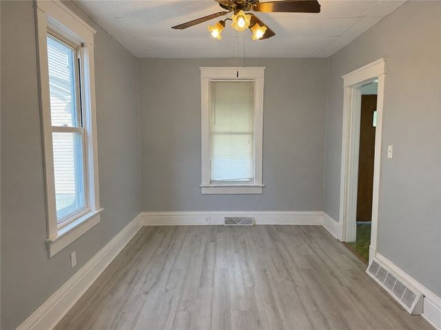 305 N Lafayette St, New Castle, PA 16102