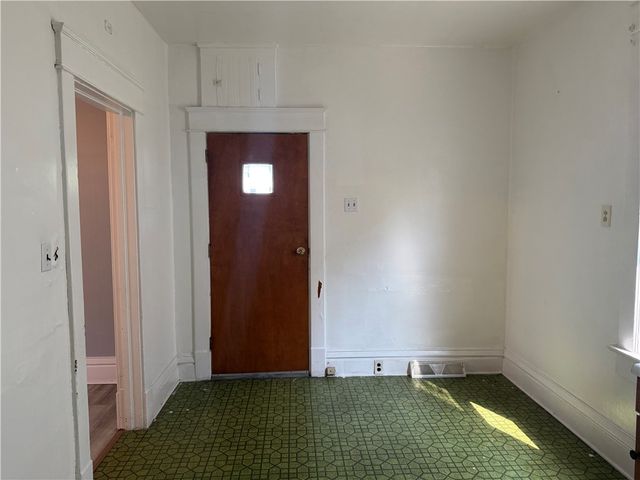 305 N Lafayette St, New Castle, PA 16102