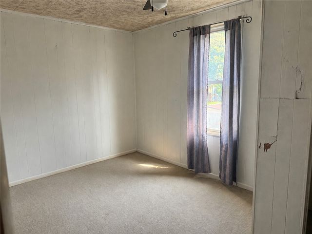 305 N Lafayette St, New Castle, PA 16102