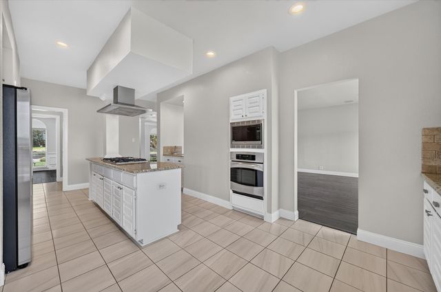 2204 Lakeshore Drive, Flower Mound, TX 75028