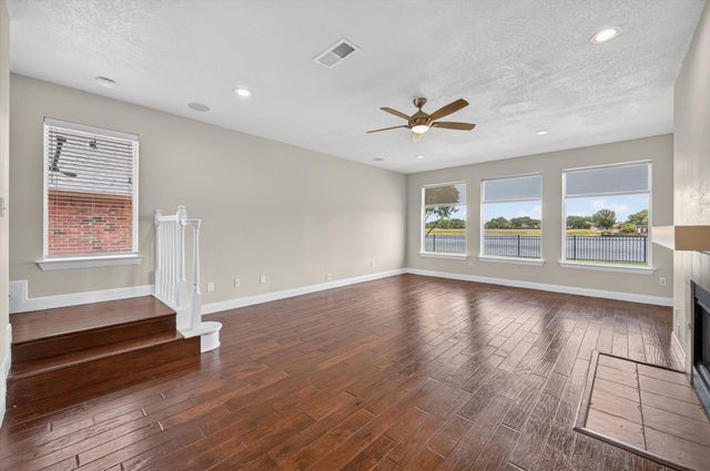 2204 Lakeshore Drive, Flower Mound, TX 75028