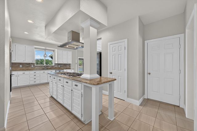 2204 Lakeshore Drive, Flower Mound, TX 75028