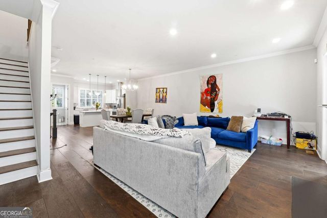 8005 Linfield Way, Atlanta, GA 30350