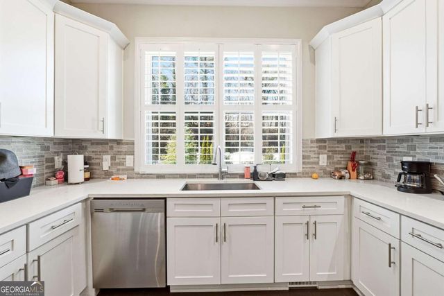 8005 Linfield Way, Atlanta, GA 30350