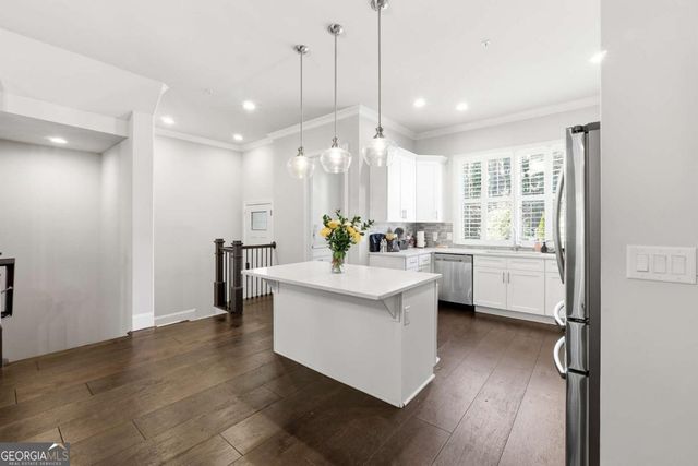 8005 Linfield Way, Atlanta, GA 30350