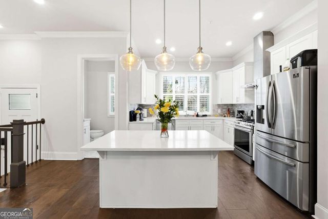 8005 Linfield Way, Atlanta, GA 30350