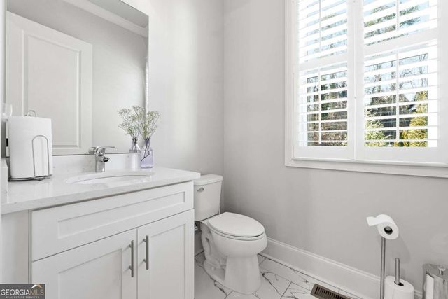 8005 Linfield Way, Atlanta, GA 30350