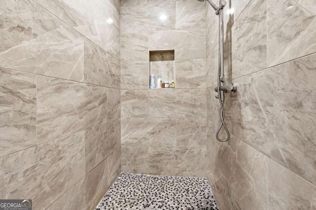 8005 Linfield Way, Atlanta, GA 30350