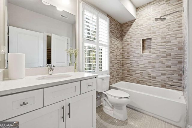 8005 Linfield Way, Atlanta, GA 30350