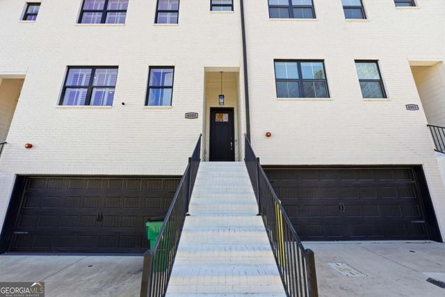 8005 Linfield Way, Atlanta, GA 30350