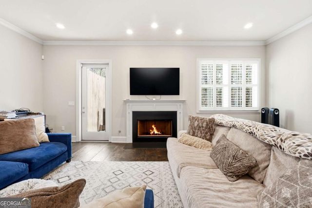 8005 Linfield Way, Atlanta, GA 30350