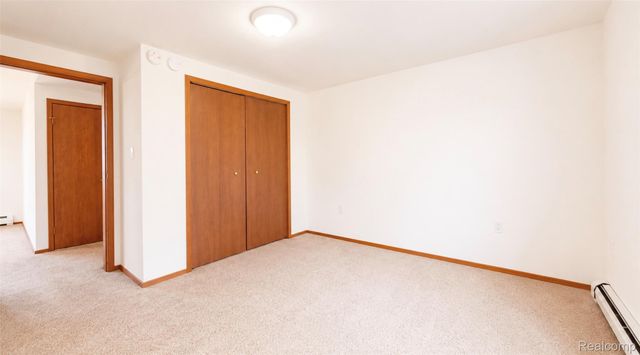 2232 London Bridge Drive 42, Rochester Hills, MI 48307