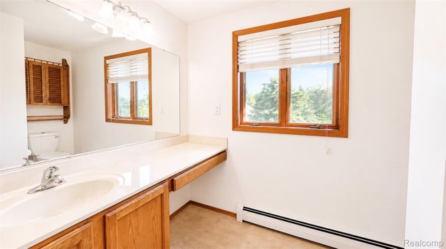 2232 London Bridge Drive 42, Rochester Hills, MI 48307
