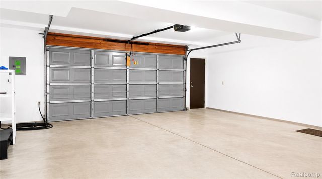 2232 London Bridge Drive 42, Rochester Hills, MI 48307