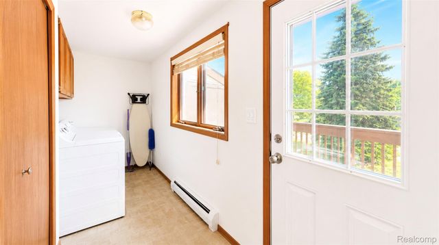 2232 London Bridge Drive 42, Rochester Hills, MI 48307
