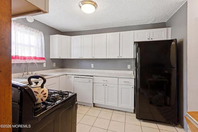 1242 Cattus Island Boulevard, Toms River, NJ 08753