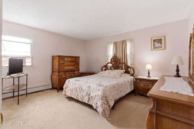 1242 Cattus Island Boulevard, Toms River, NJ 08753