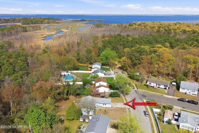 1242 Cattus Island Boulevard, Toms River, NJ 08753
