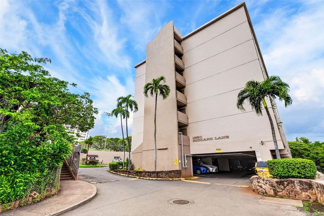 1260 Richard Lane B-602, Honolulu, HI 96819