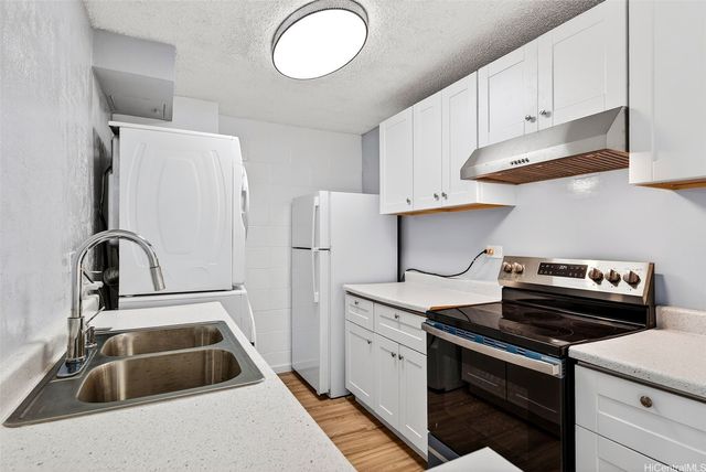 1260 Richard Lane B-602, Honolulu, HI 96819