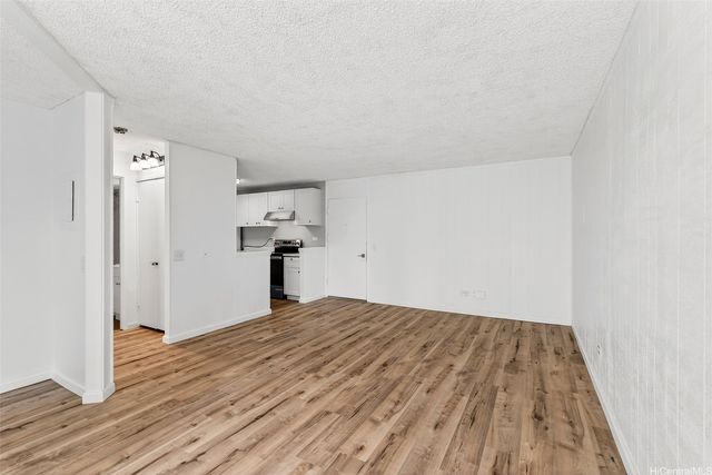 1260 Richard Lane B-602, Honolulu, HI 96819
