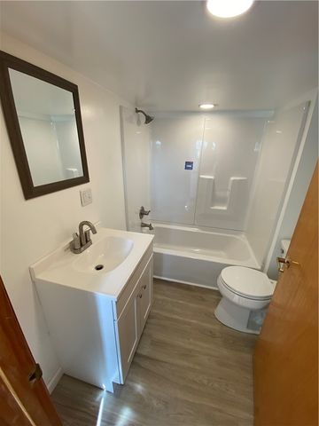 555 Steel Ave, Hempfield Twp, PA 15635