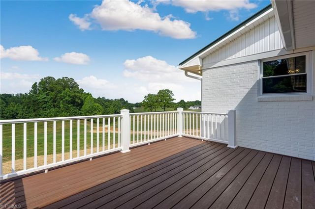 9730 Nc Highway 87, Reidsville, NC 27320