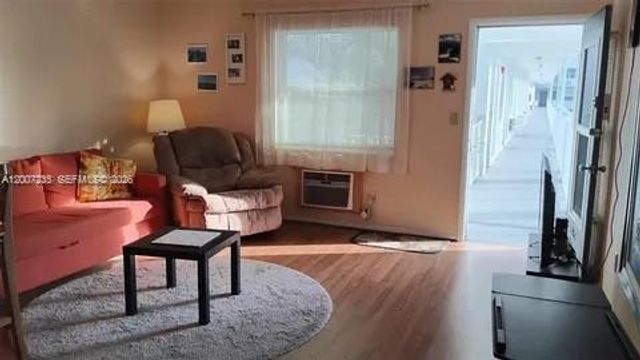 15610 NE 6th Ave 18C, Miami, FL 33162