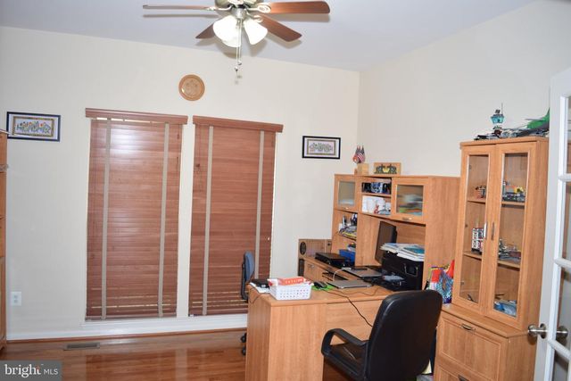 3791 LOUISE AVE, Chantilly, VA 20151