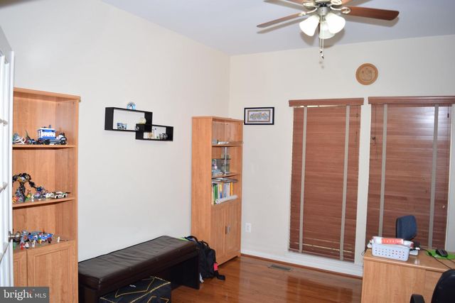 3791 LOUISE AVE, Chantilly, VA 20151