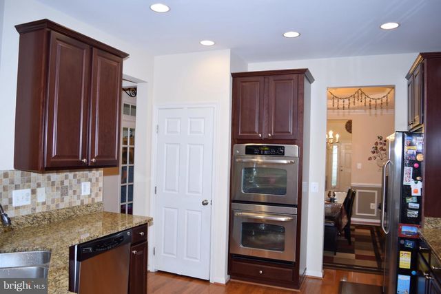 3791 LOUISE AVE, Chantilly, VA 20151