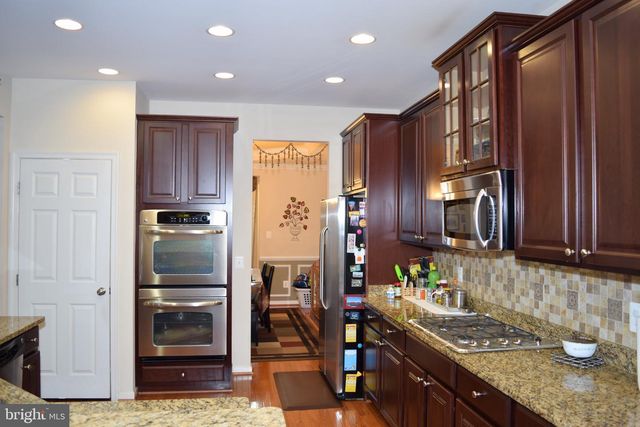 3791 LOUISE AVE, Chantilly, VA 20151