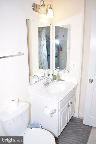3791 LOUISE AVE, Chantilly, VA 20151