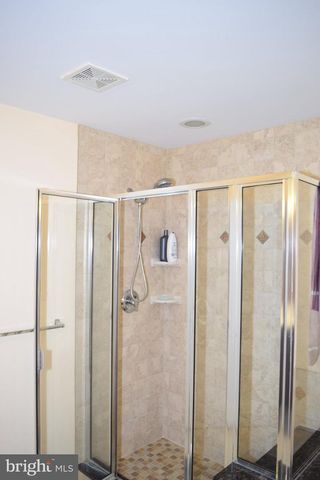 3791 LOUISE AVE, Chantilly, VA 20151
