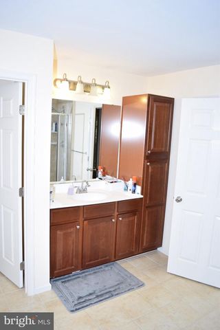 3791 LOUISE AVE, Chantilly, VA 20151