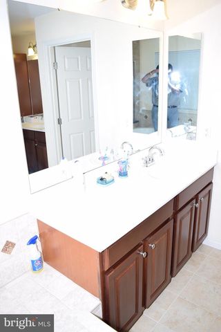 3791 LOUISE AVE, Chantilly, VA 20151