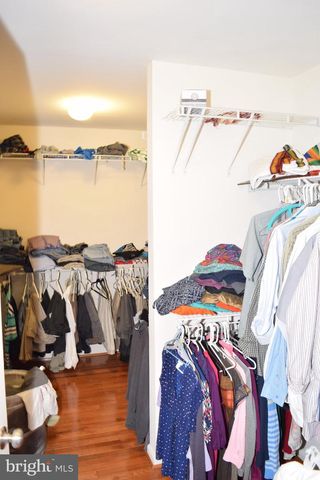 3791 LOUISE AVE, Chantilly, VA 20151