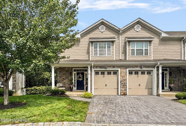 6 Cottrell Court, Old Bridge, NJ 08857