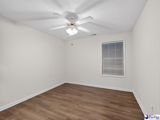 3188 Raccoon Rd, Manning, SC 29102