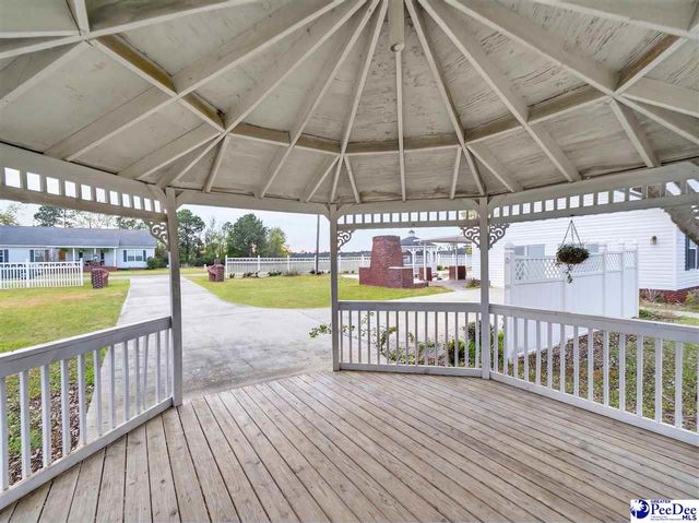 3188 Raccoon Rd, Manning, SC 29102