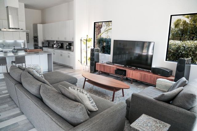 19209 SW 80th Ct, Cutler Bay, FL 33157