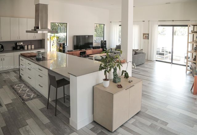 19209 SW 80th Ct, Cutler Bay, FL 33157