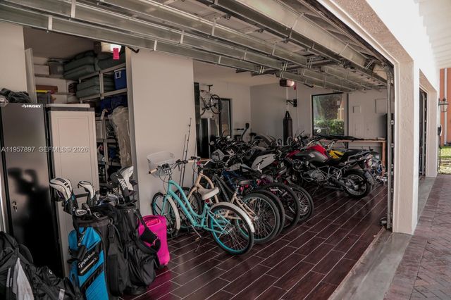 19209 SW 80th Ct, Cutler Bay, FL 33157